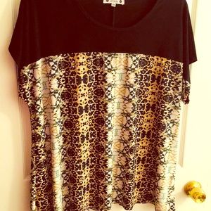 Fun and sooo soft blouse.